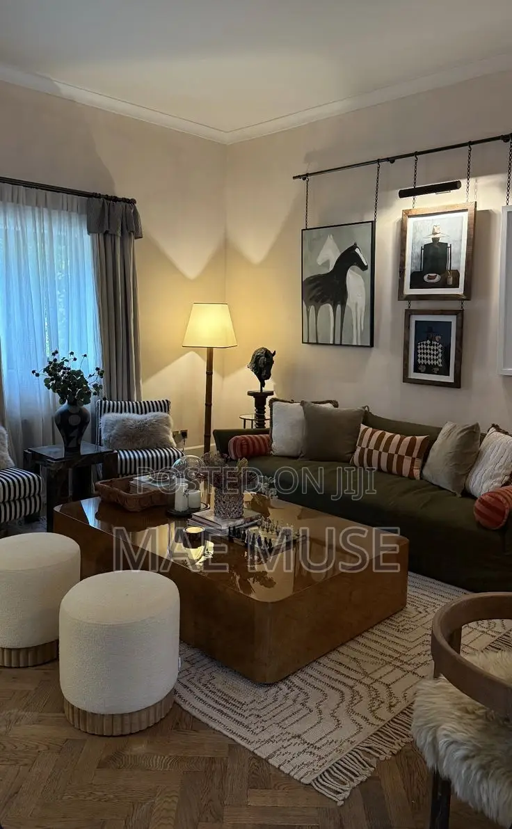 Interior Home Decorer