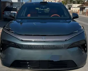 New BYD Song L DM-i 2025 Gray