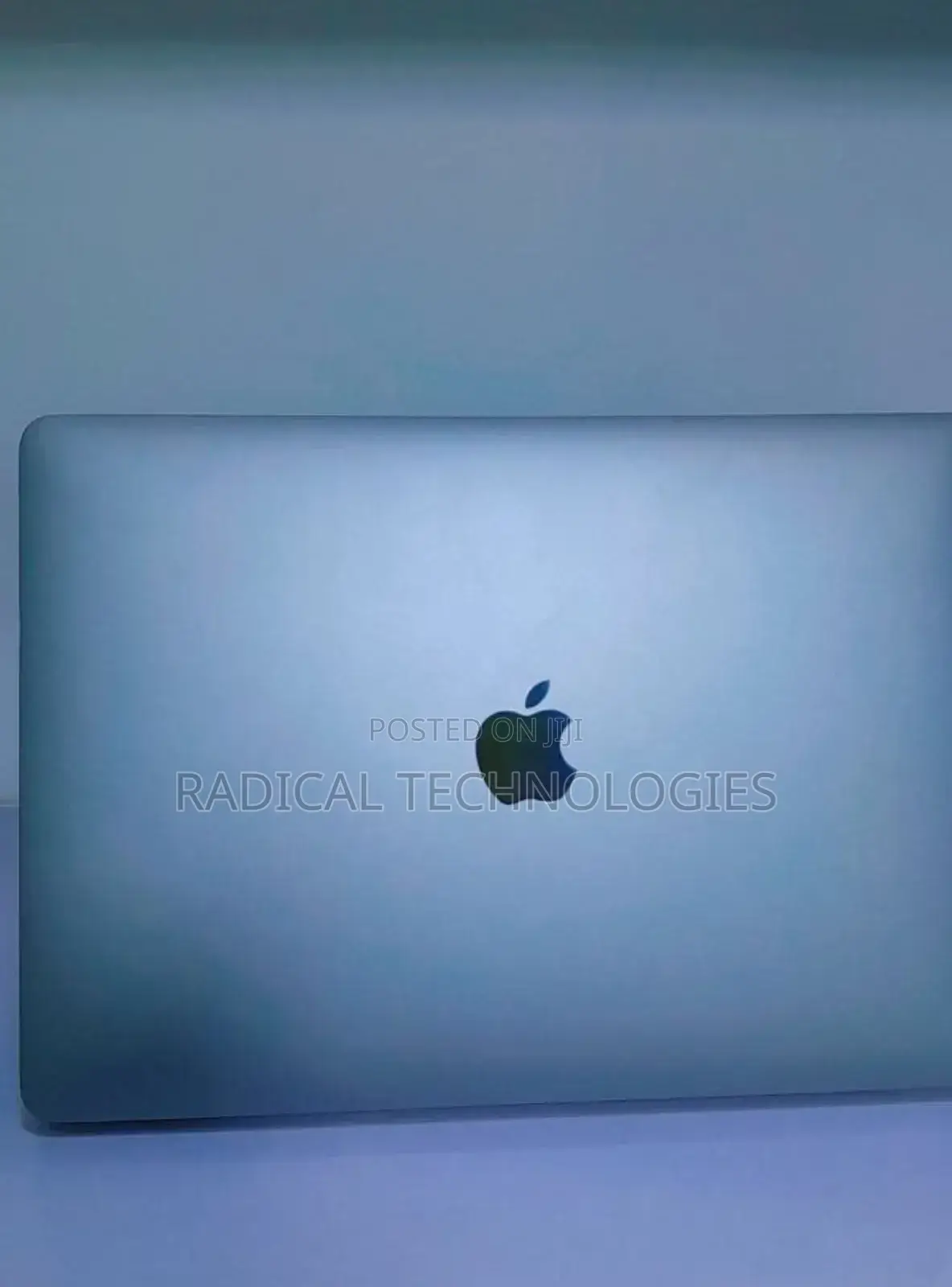New Laptop Apple MacBook Pro 2020 M1 16GB Intel Core i5 SSD 512GB