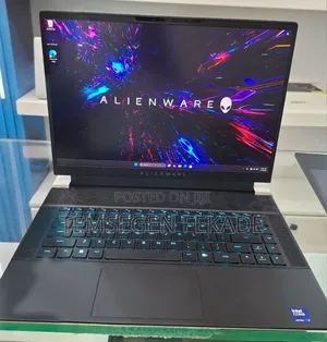 New Laptop Alienware M15 r3 16GB Intel Core Ultra 7 SSD 1T