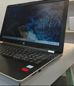 New Laptop HP Pavilion 15 8GB Intel Core i5 SSD 256GB