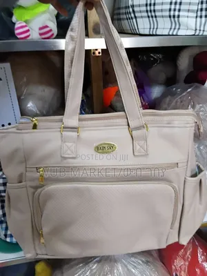 “Luxury Baby Sky Bag With Changing Mat – Original Quality”- የእናቶች ቦርሳ