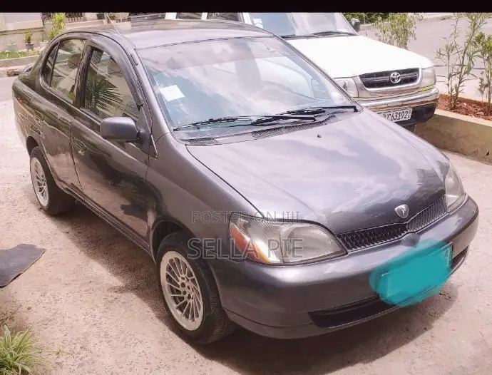Toyota Platz 2001 Black