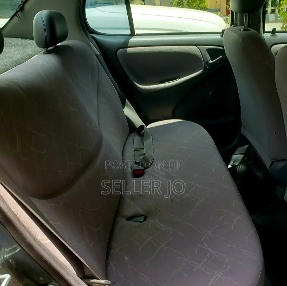 Toyota Platz 2001 Black