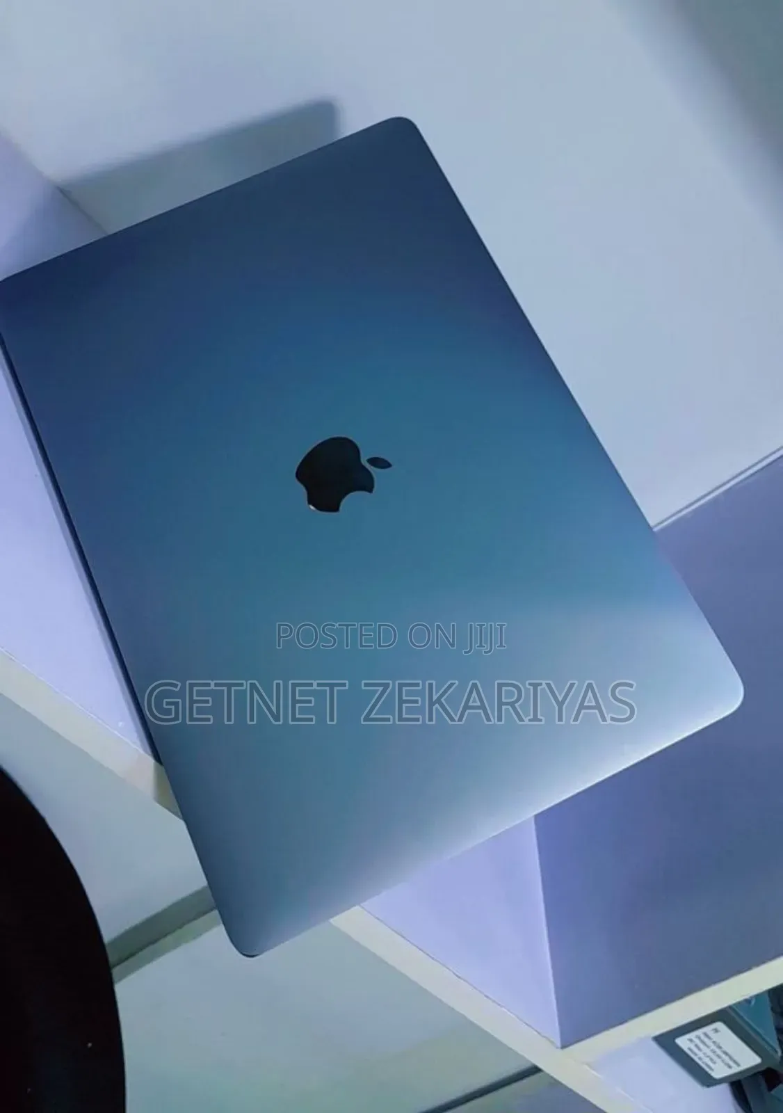 New Laptop Apple MacBook 2020 16GB Intel Core i5 SSD 512GB