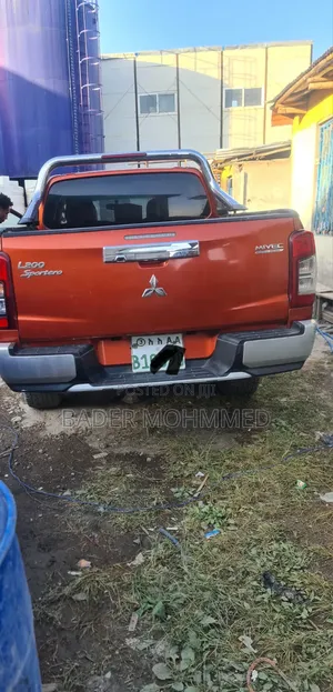 Mitsubishi L200 Sportero 2.4 Diesel 2021 Orange