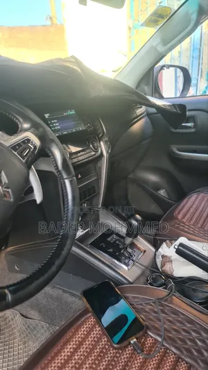 Mitsubishi L200 Sportero 2.4 Diesel 2021 Orange
