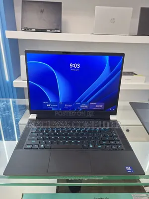New Laptop Alienware M15 r3 16GB Intel Core Ultra 7 SSD 1T