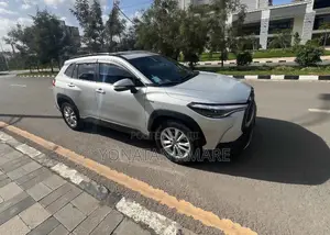 Toyota Corolla Cross Hybrid 2023 Silver