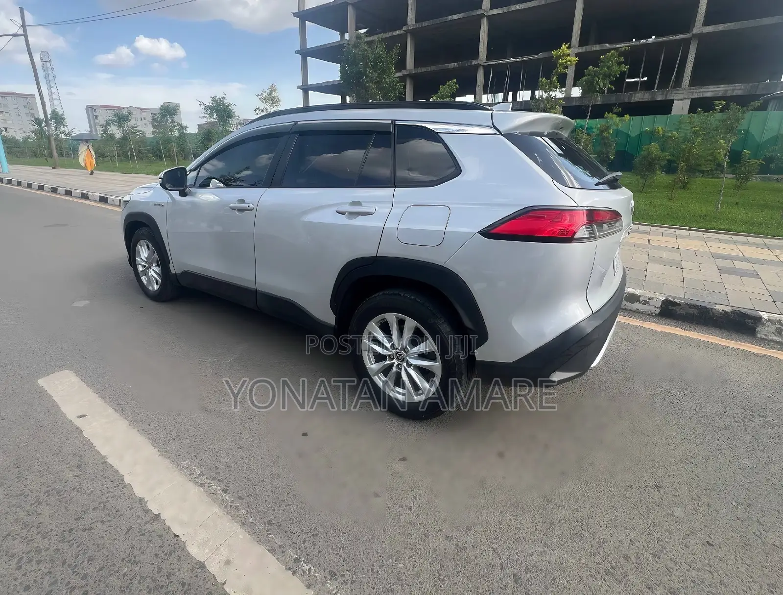 Toyota Corolla Cross Hybrid 2023 Silver