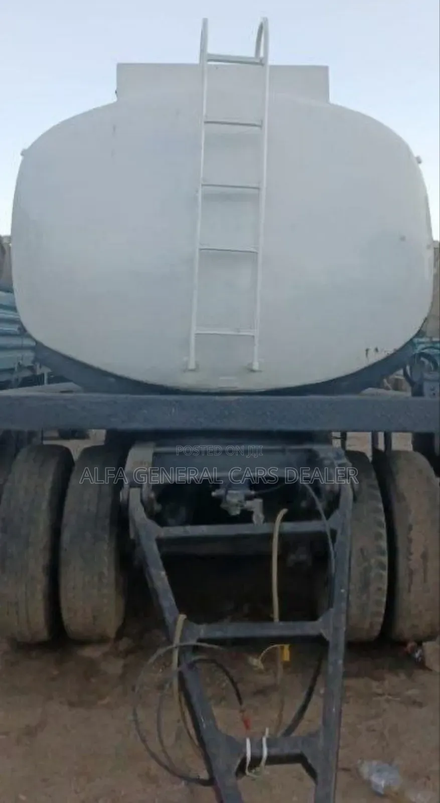 Iveco ኦባማ ቦቴ ከነተሳቢው