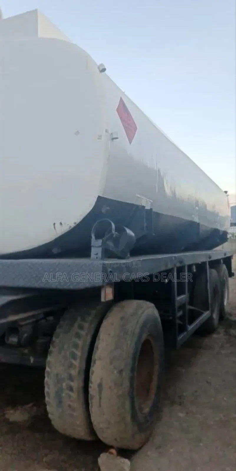Iveco ኦባማ ቦቴ ከነተሳቢው