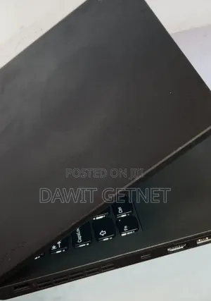 New Laptop Lenovo ThinkPad X270 8GB Intel Core i7 SSD 256GB
