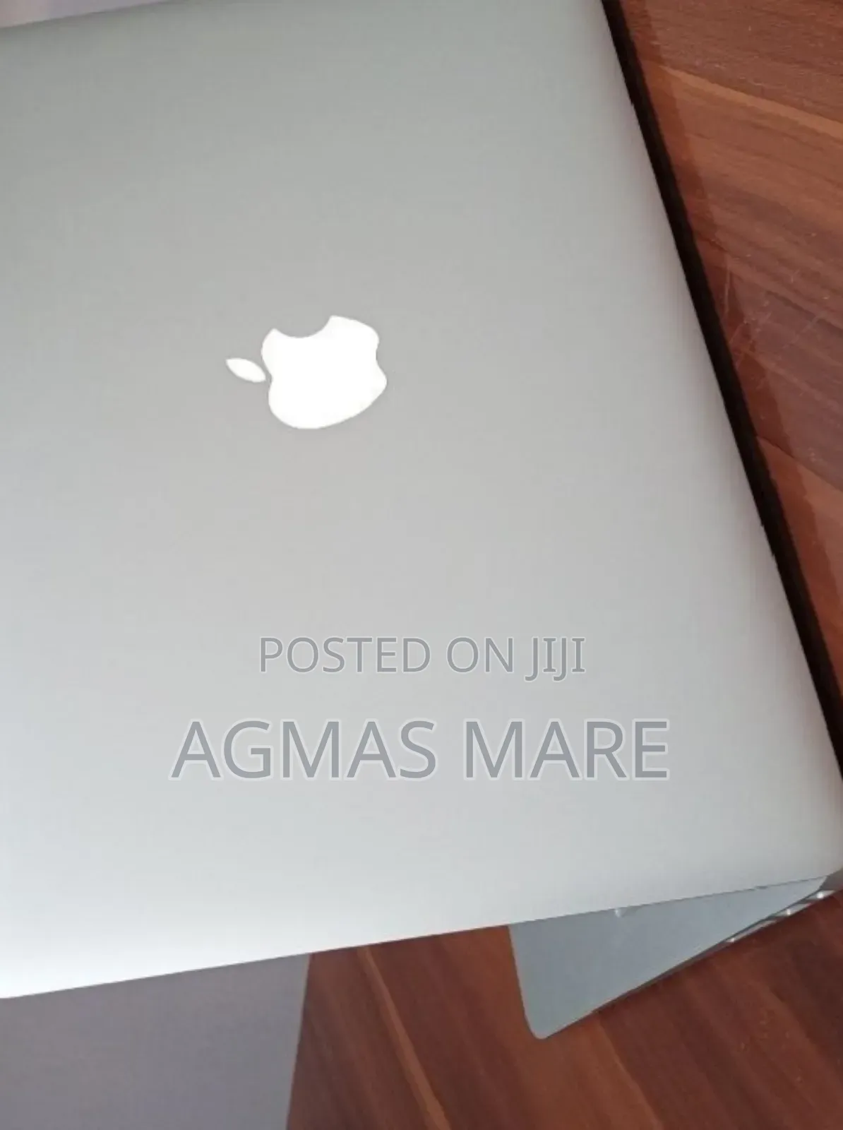 New Laptop Apple MacBook 2015 8GB Intel Core i5 SSD 128GB