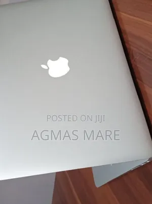 New Laptop Apple MacBook 2015 8GB Intel Core i5 SSD 128GB