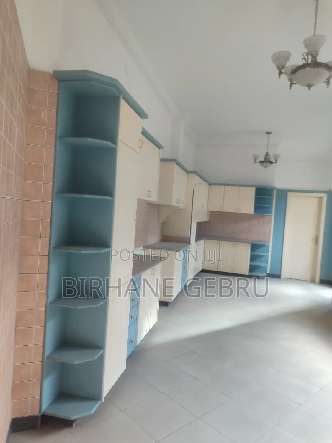 G+2 House Rent for Resturant Berger Residance Embassy