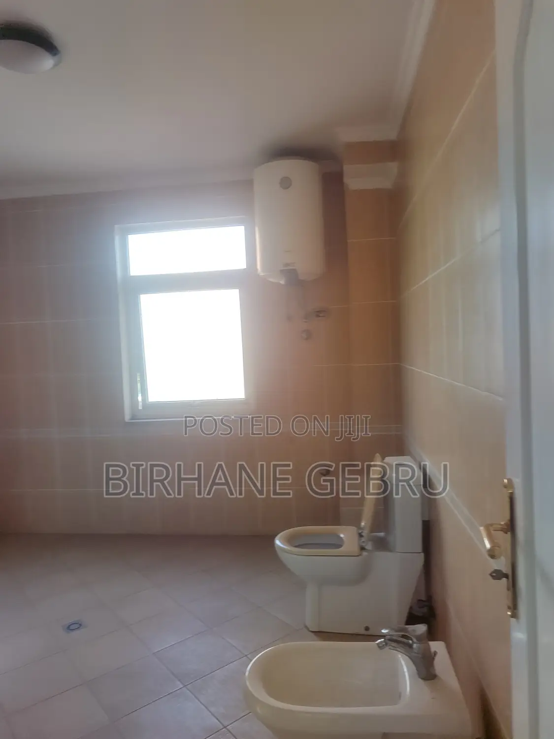 G+2 House Rent for Resturant Berger Residance Embassy