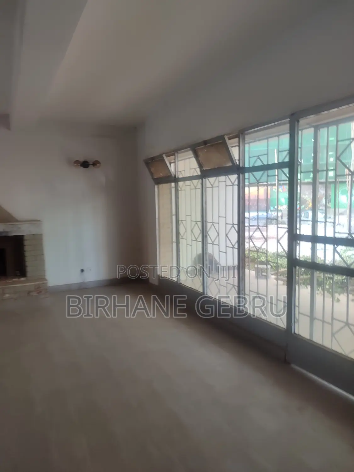 Villa House Rent for Resturant Berger Car Show Room and Other