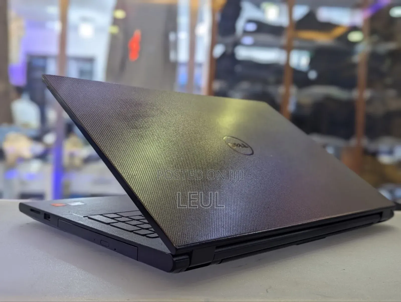 Laptop Dell Vostro 1310 4GB AMD A4 HDD 500GB