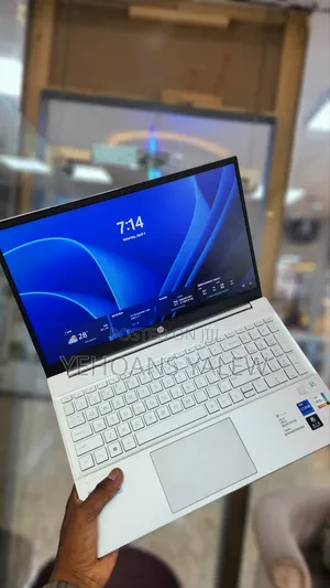 New Laptop HP Pavilion 15-eh0050wm 16GB Intel Core i7 SSD 1T