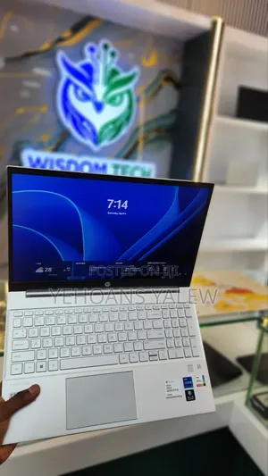 New Laptop HP Pavilion 15-eh0050wm 16GB Intel Core i7 SSD 1T