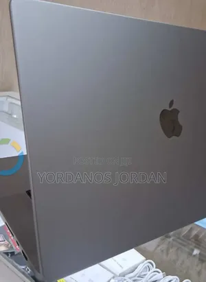 New Laptop Apple MacBook Pro M1 16GB Apple M1 Pro SSD 512GB
