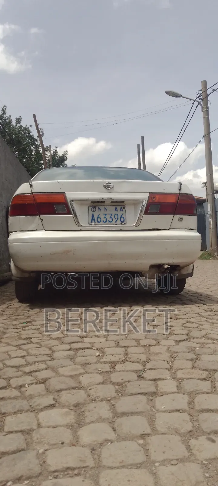 Nissan Sunny 1996 White