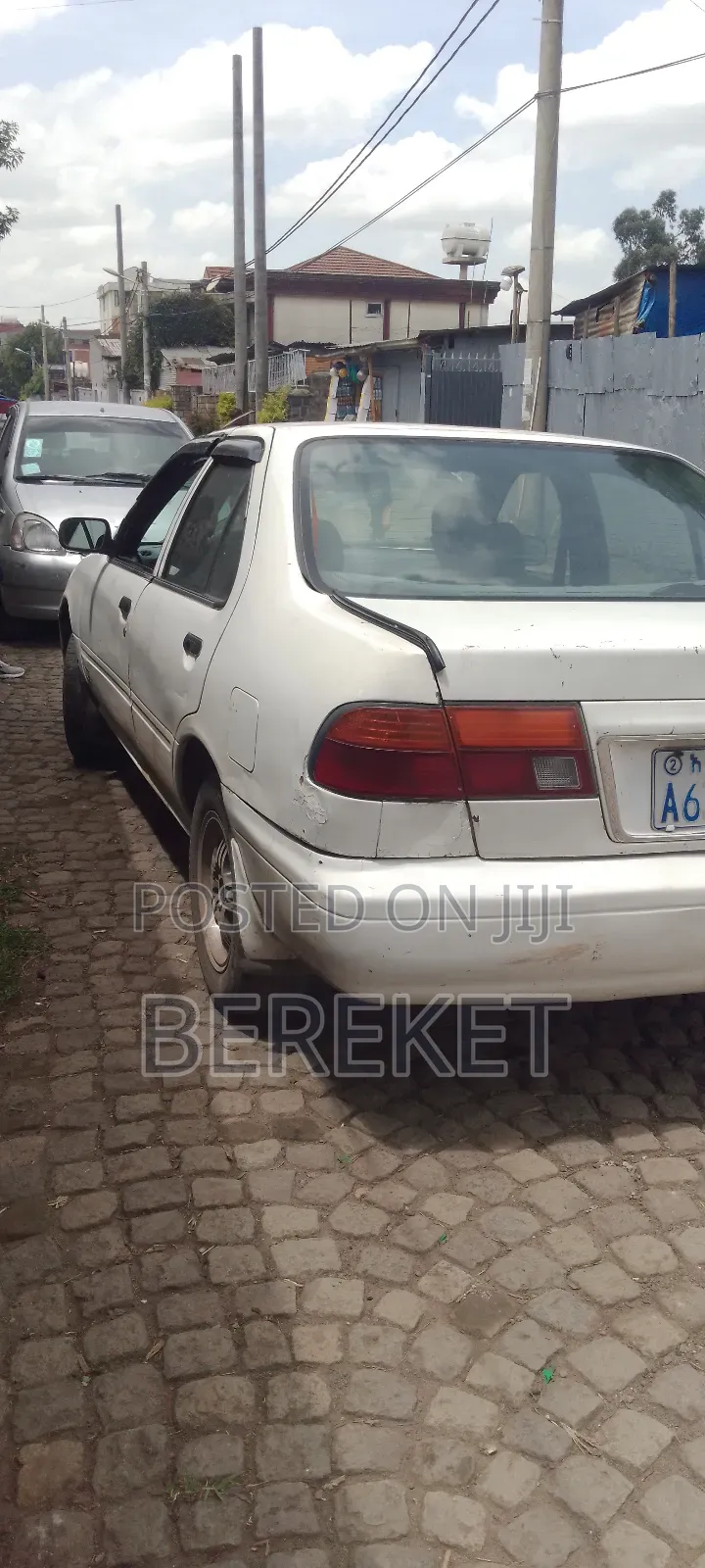 Nissan Sunny 1996 White