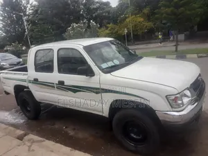 Toyota 4-Runner 2000 White