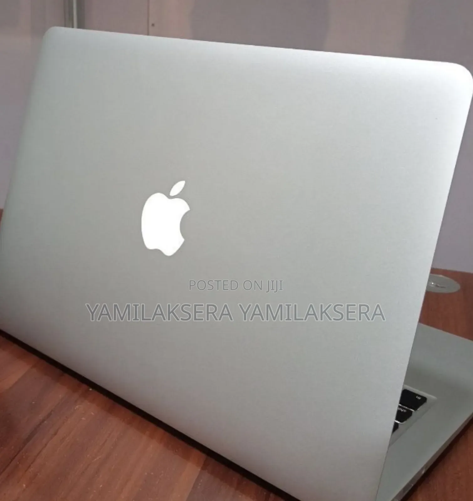 New Laptop Apple MacBook Air 2015 8GB Intel Core i5 SSD 256GB