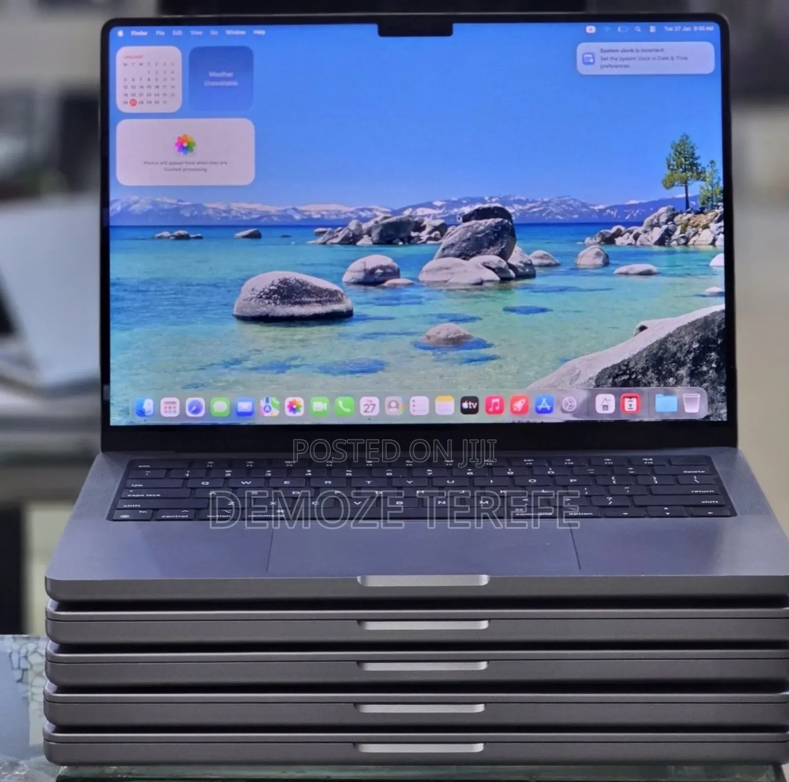 New Apple MacBook Pro 2023 M3 14-inch 32GB Intel Core i7 SSD 512GB