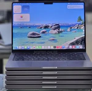 New Apple MacBook Pro 2023 M3 14-inch 32GB Intel Core i7 SSD 512GB