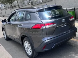 Toyota Corolla Cross Hybrid 2024 Maroon