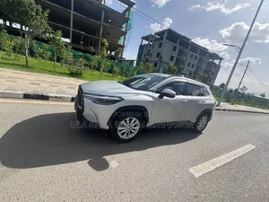 Toyota Corolla Cross Hybrid 2023 Silver