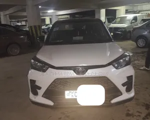 Toyota Raize 2023 Off white