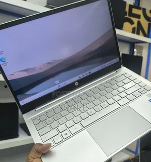 New Laptop HP Pavilion 15 16GB Intel Core Ultra 5 SSD 512GB