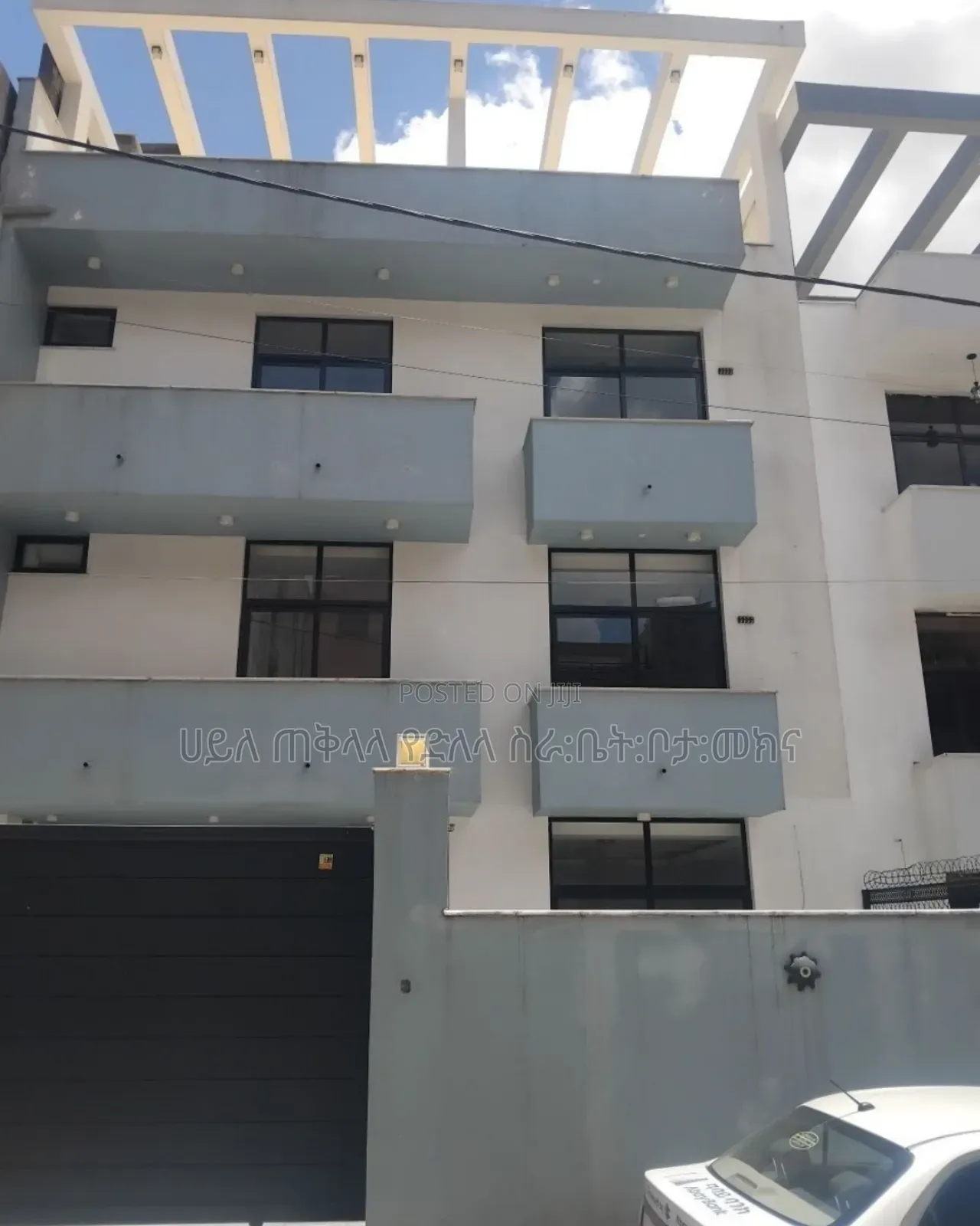 Furnished 6bdrm House in Ayat Area, Yeka for sale