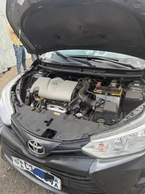 Toyota Yaris 2021 Gray