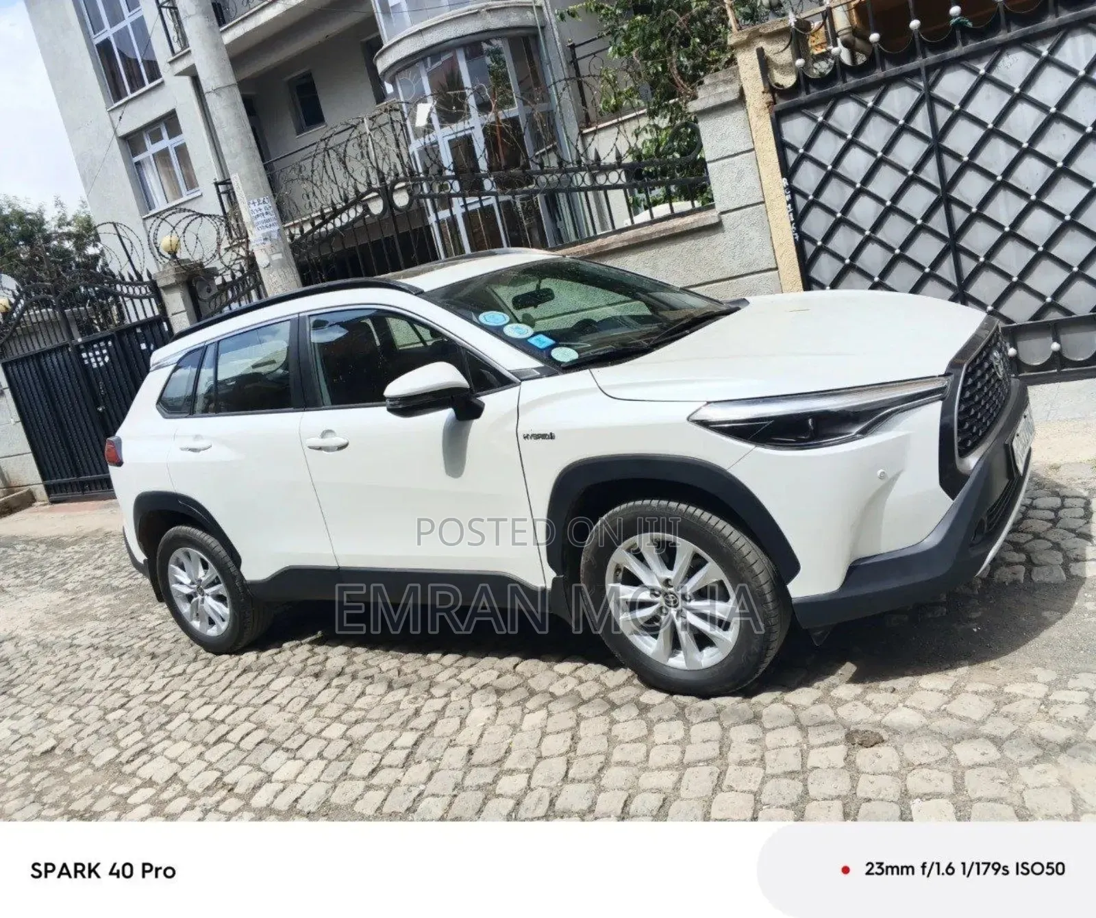 Toyota Corolla Cross Hybrid 2024 White