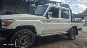 Toyota Land Cruiser 2018 White
