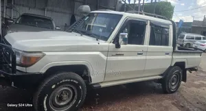 Toyota Land Cruiser 2018 White
