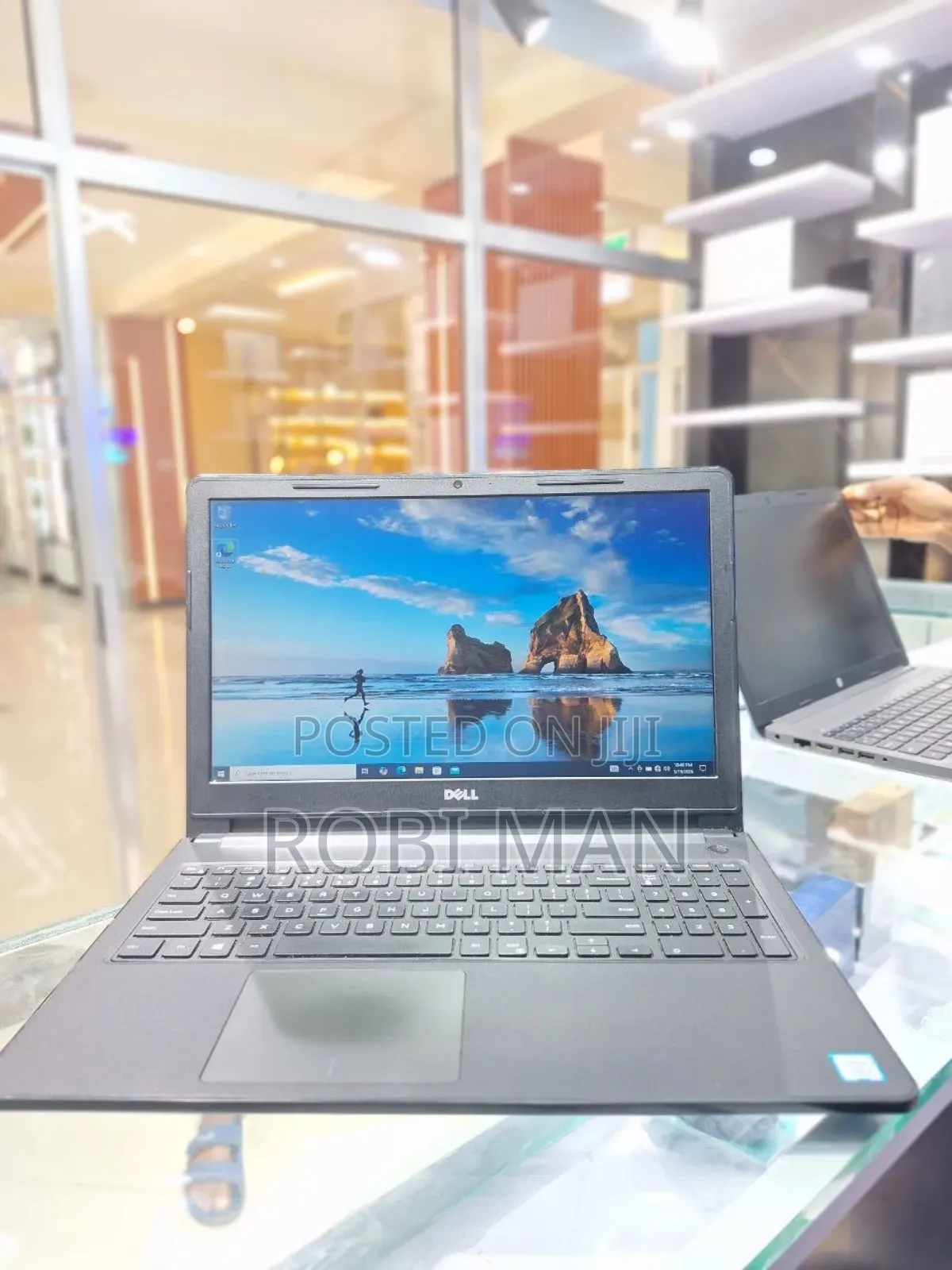 New Laptop Dell Vostro DVCI315 8GB Intel Core i5 HDD 1T