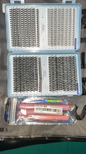 Eyelashes With Installer Tool