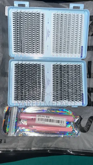 Eyelashes With Installer Tool
