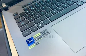 New Laptop Asus ROG Strix G17 16GB Intel Core i9 SSD 1T