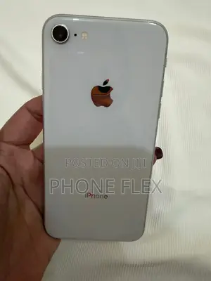 Apple iPhone 8 64 GB White