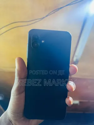 Samsung Galaxy A04 64 GB Black