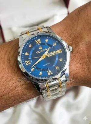 Clasico Men's Luxury Wristwatch Featuring a Quartz Movement Stainless