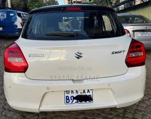 Suzuki Swift 2021 White