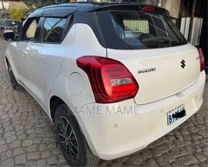 Suzuki Swift 2021 White